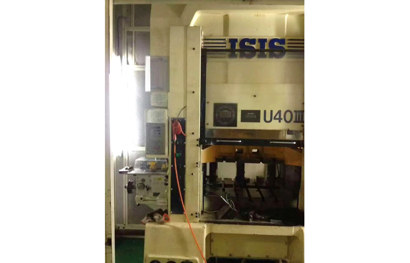 Japan ISIS punch machine with JoeSure clamp feeder